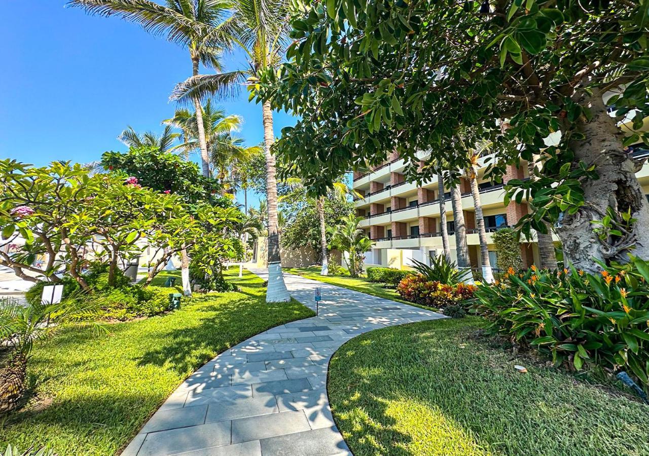 The Palms Resort Of Mazatlán Exterior foto